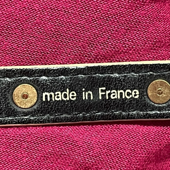 SPECIAL 🥂🎉🎊
SPECIAL Auth Louis Vuitton Triple Wrap - Picture 5 of 7